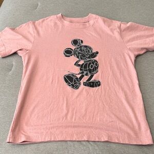 Uniqlo Pink Graphic women’s Mickey Mouse T-Shirt size xs